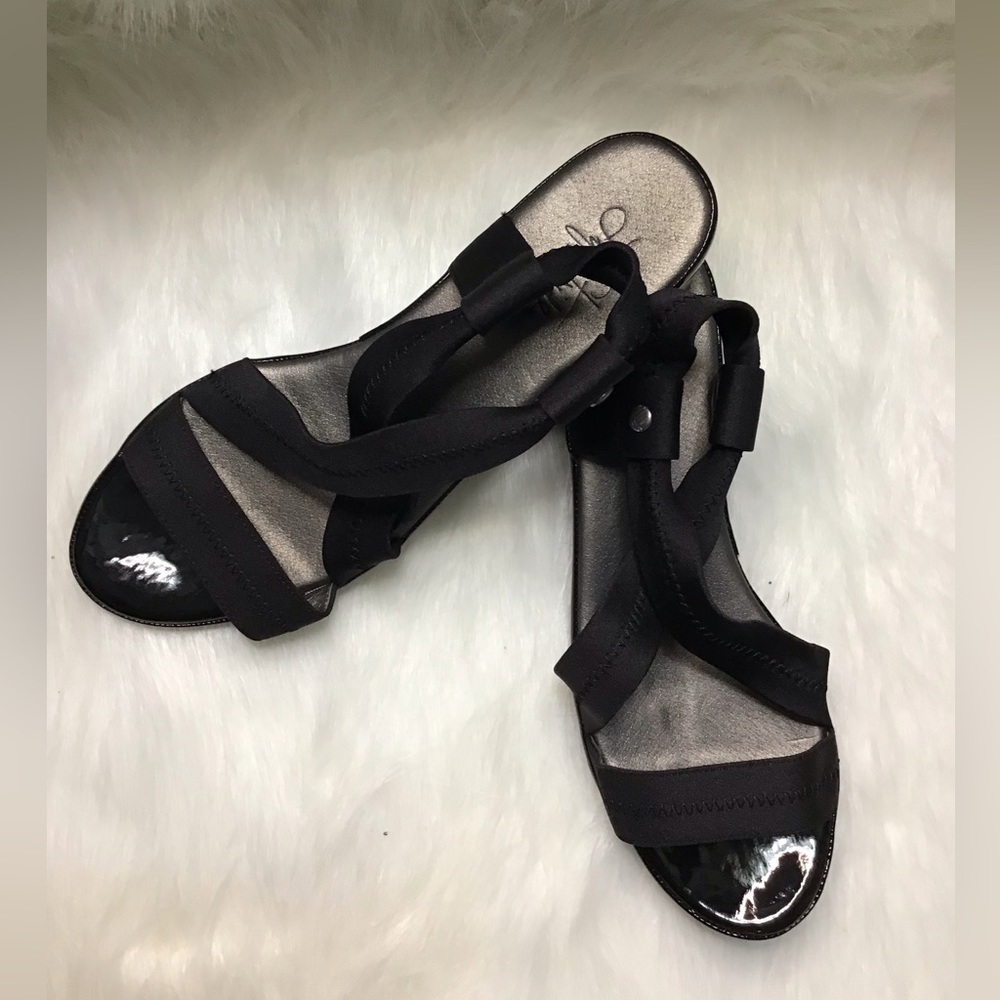 Life Stride Black Wedge comfort Sandal.